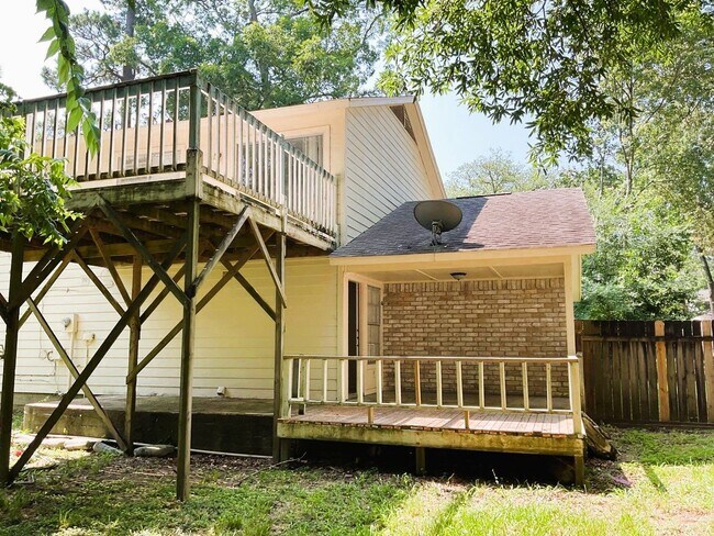 Building Photo - 3127 Glen Spring Dr