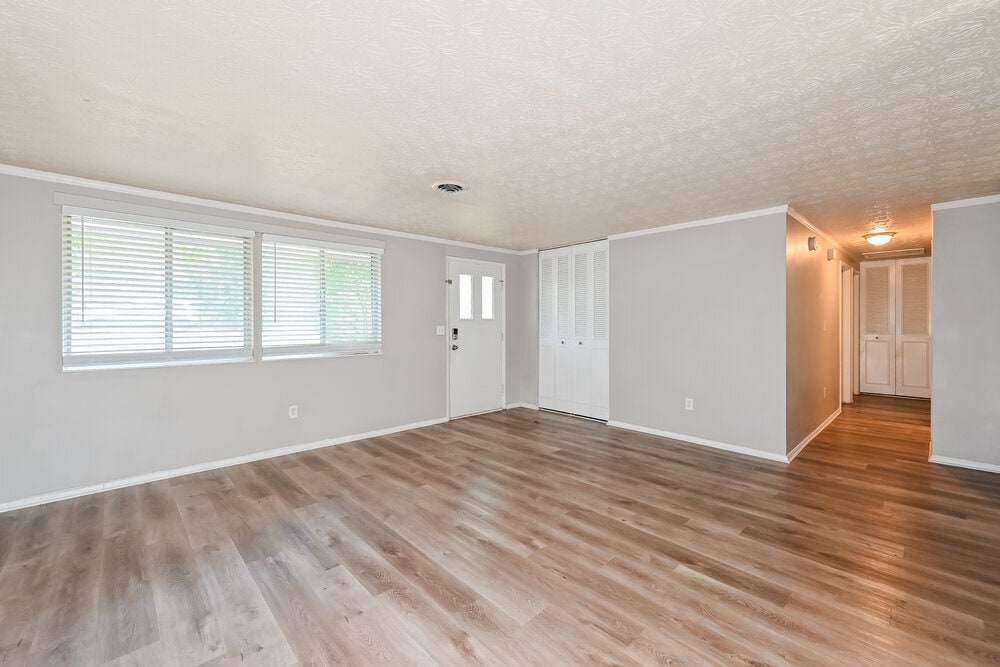 Building Photo - 1860 Suwanee Ridge Ct NW