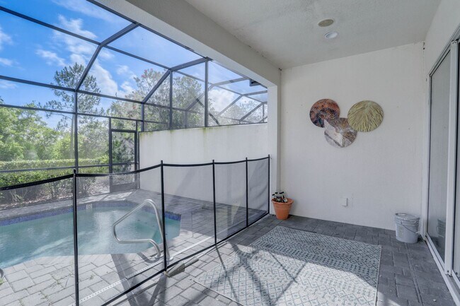 Building Photo - 510 Captiva Dr