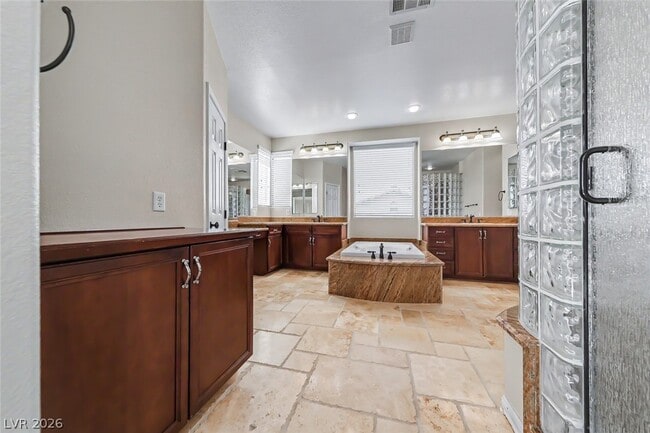 Building Photo - 9536 Bella Di Mora St