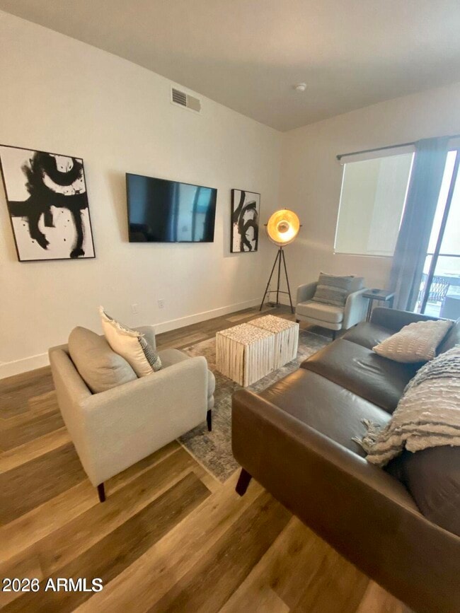 Building Photo - 7300 E Earll Dr