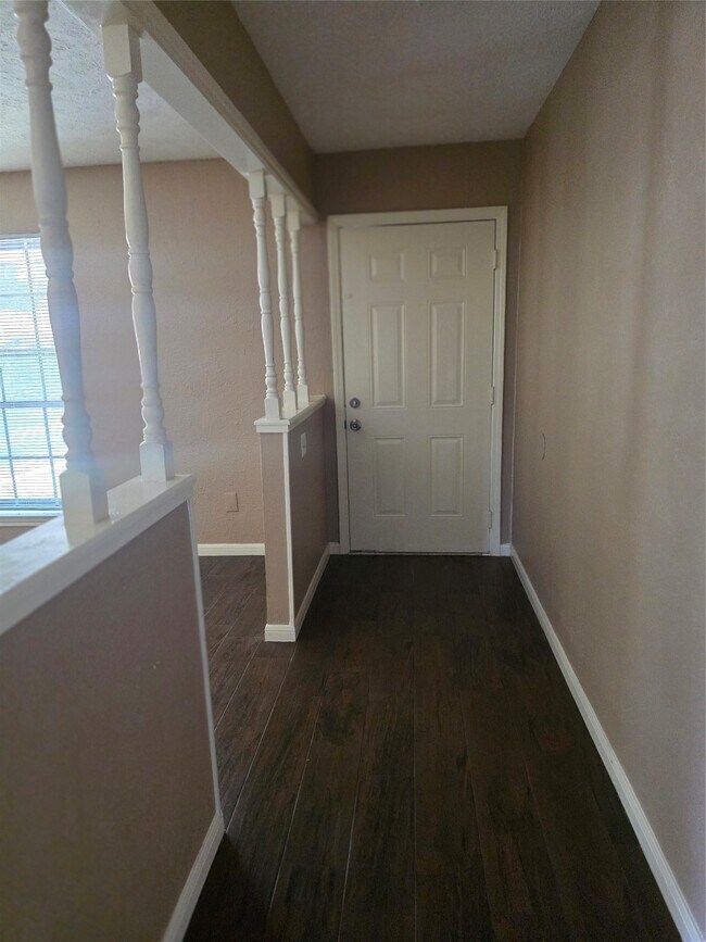 Building Photo - 2703 Westfield St