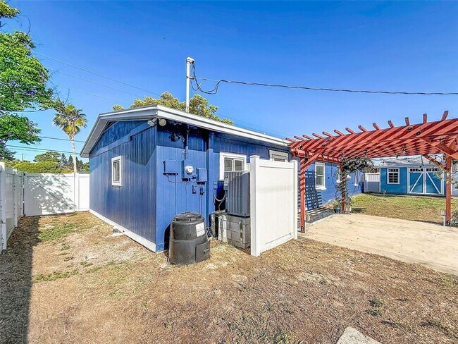 Building Photo - 7401 16th St N