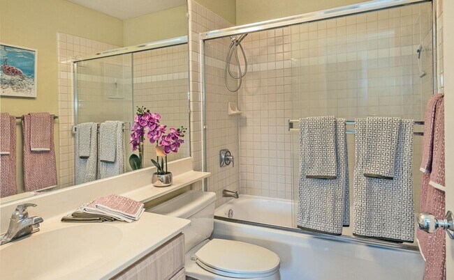 Building Photo - 92-1543 Aliinui Drive 4E