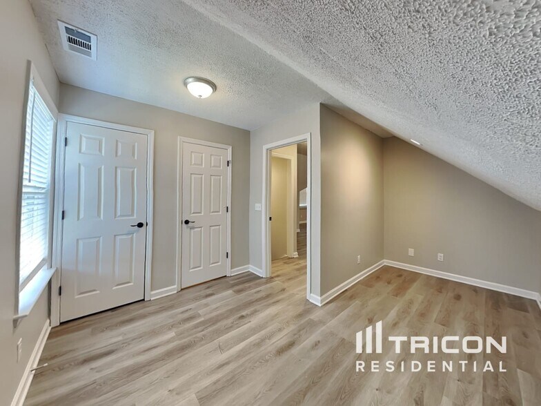 Building Photo - 1114 Archer Dr