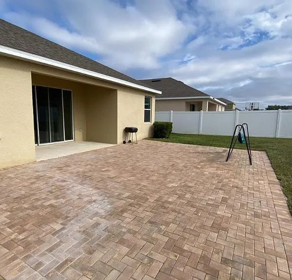 Building Photo - 151 Seville Dr