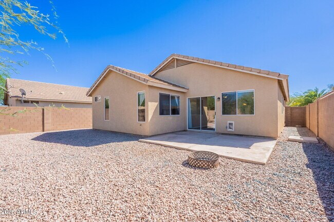 Building Photo - 3324 W Maldonado Rd