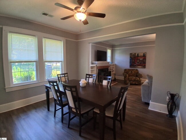 Building Photo - 506 Pinckney St