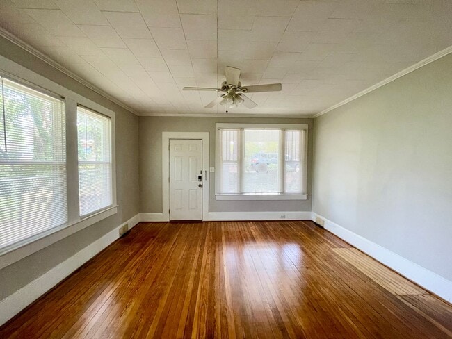 Building Photo - North Main Area