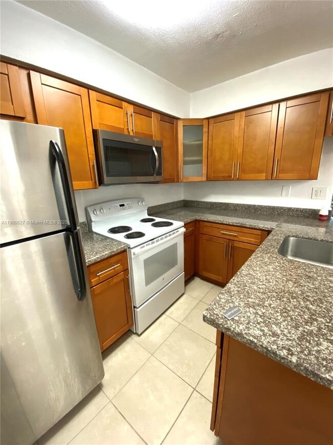 Building Photo - 17580 NW 67th Pl