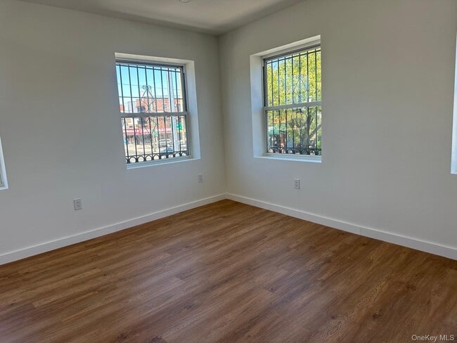 Building Photo - 54-01-54108 108th St