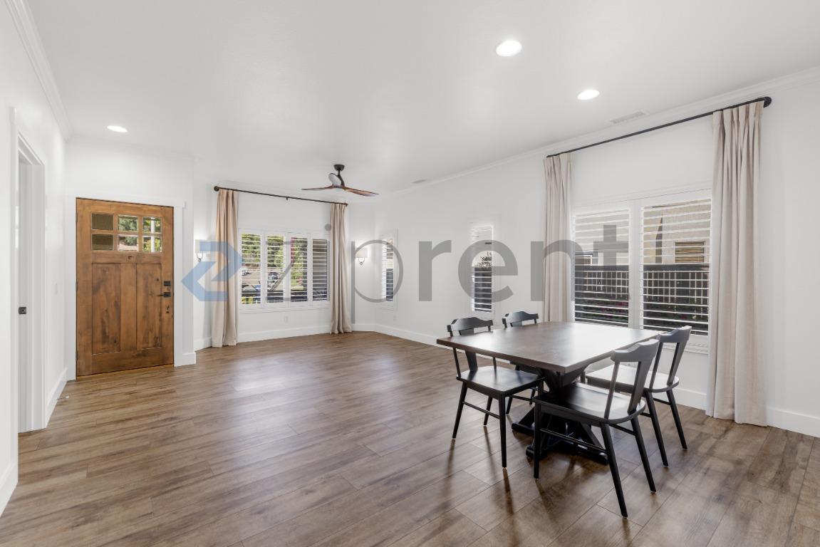 Building Photo - 3266 Meadow Grass Ln