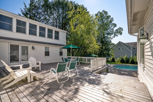 Building Photo - 239 Foreside Rd