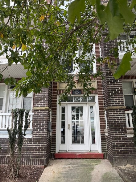 Main Entrance to Building - 535 W 36th St