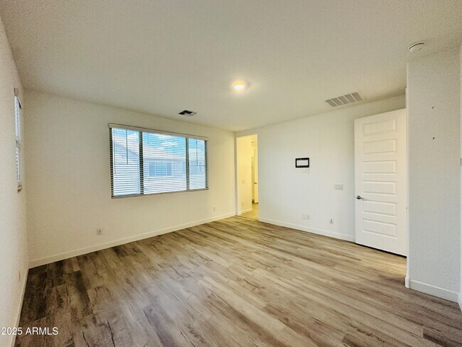 Building Photo - 2460 E Athena Ave