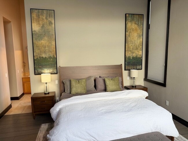 Building Photo - Gorgeous furnishings, Views, Luxury, Deck, Fireplaces, 4 bedroom in Breckenridge. Winter Seasonal...