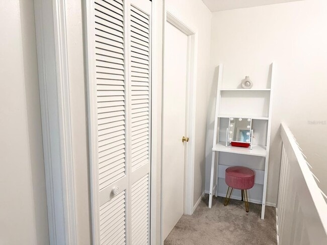 Building Photo - 5027 SW 16th Pl