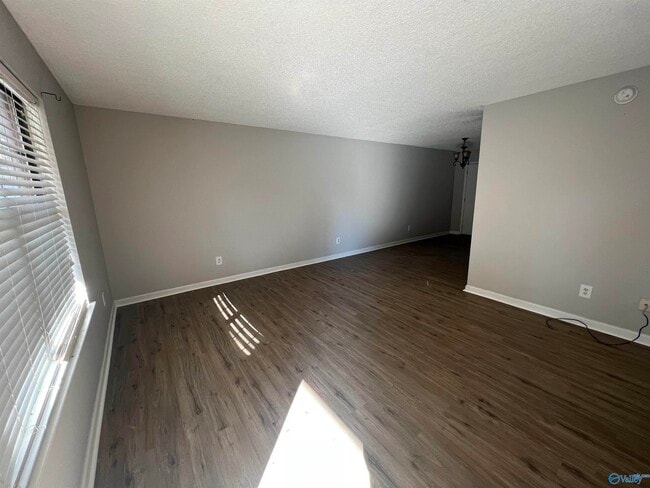 Building Photo - 129 Taylor Denton Ln