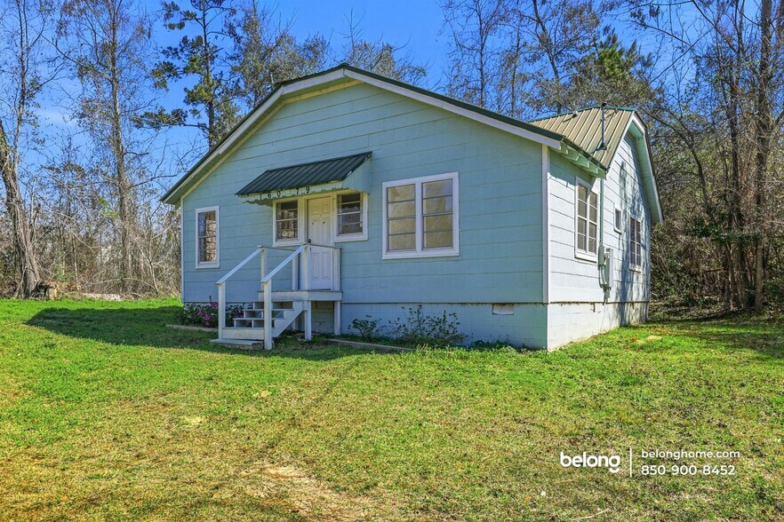 Building Photo - 16079 SE Janet St