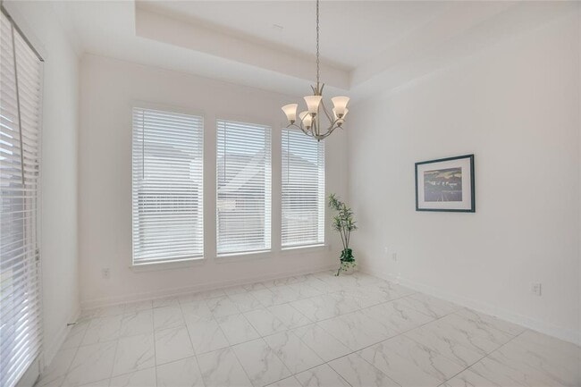 Building Photo - 498 Gamble Dr