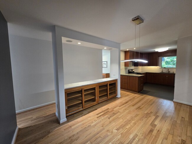 Building Photo - Design and Uniquity Radiate in this Centra...