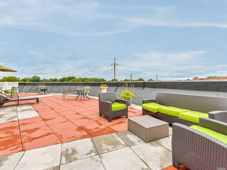 roof top deck - 130 Post Ave
