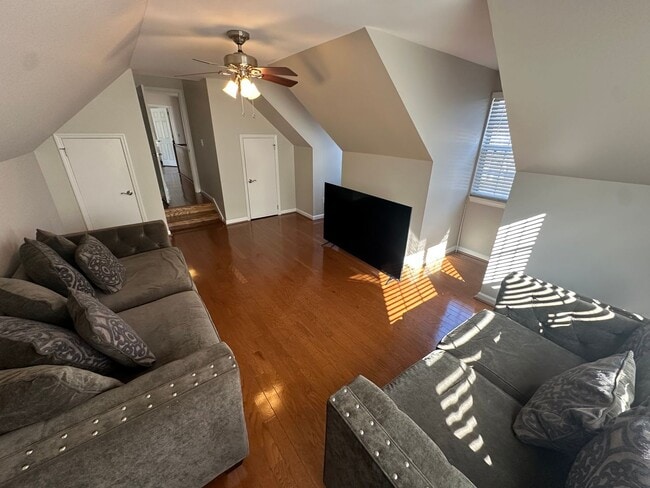 Building Photo - FULLY FURNISHED HOME in the heart of MJ!