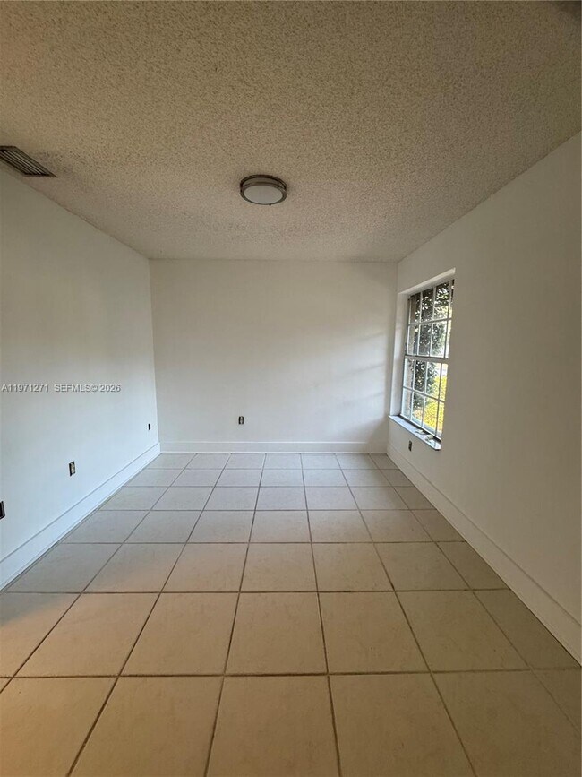 Building Photo - 9917 SW 221st Terrace