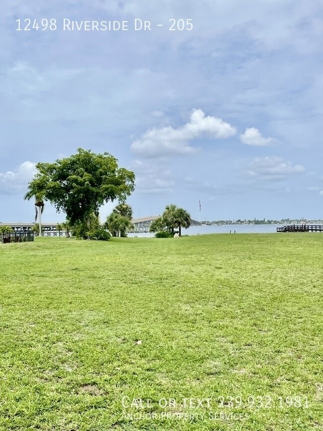 Building Photo - 12498 Riverside Dr