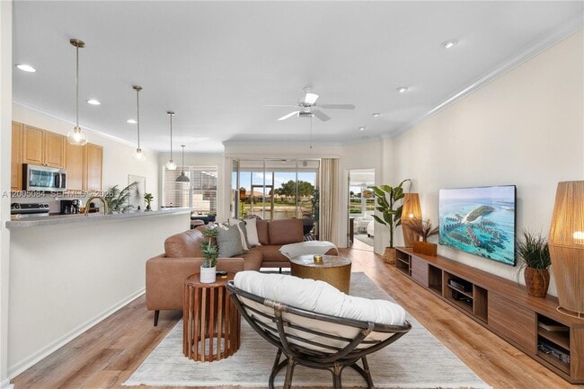 Building Photo - 1896 Crestview Way