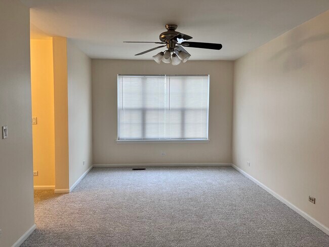 Building Photo - 101 Holmes Way