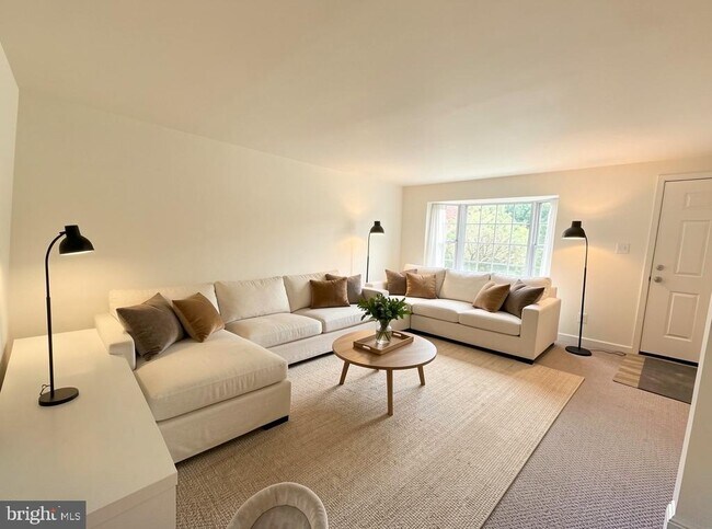 Building Photo - 10508 Smithy Ct