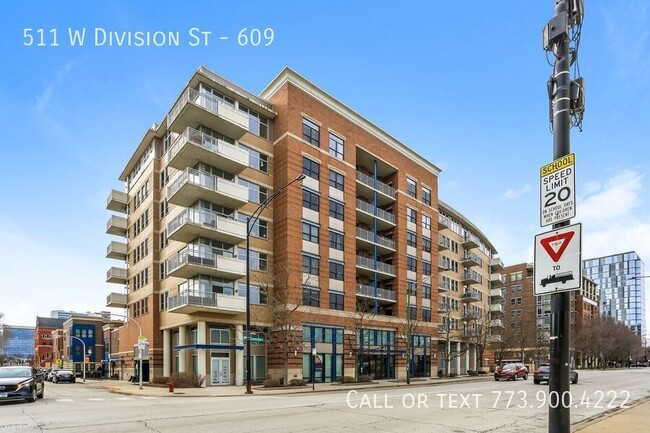 Building Photo - Old Town 2 bed 1 bath with in unit washer/...