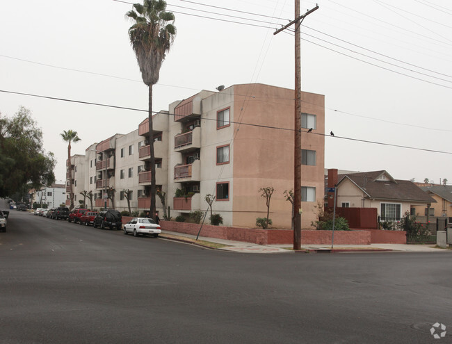 Building Photo - Oxford Apartments