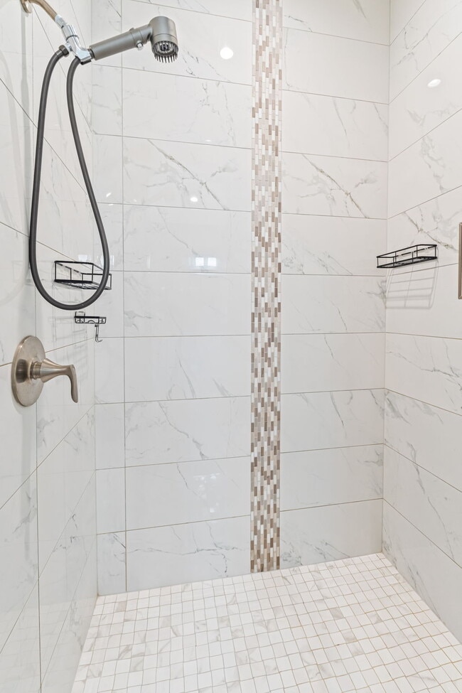 Building Photo - 12505 W Goldcrest St