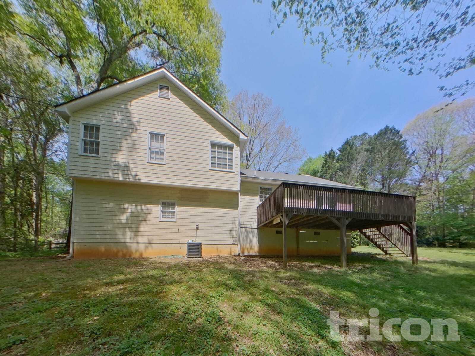 Building Photo - 5450 Bridle Dr