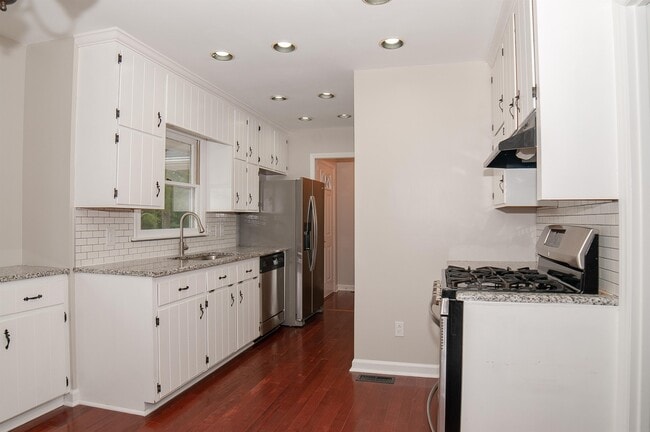 Building Photo - 1417 Owls Nest Rd