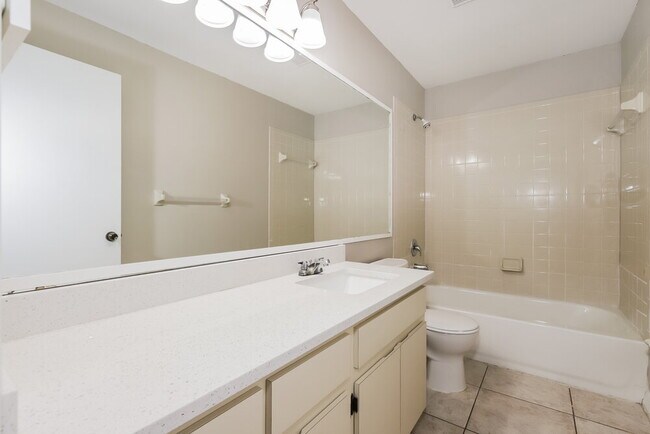 Building Photo - 2612 Brianholly Dr