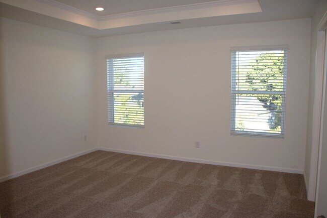 Building Photo - 2857_YEAGER DR NW