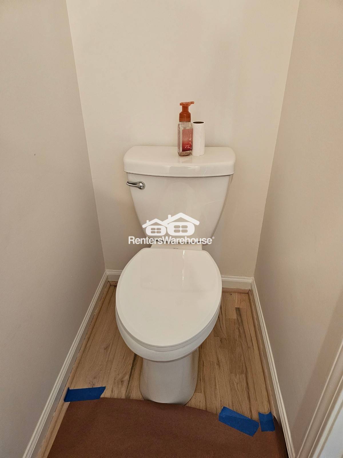 Building Photo - 2530 Wellsley Ln