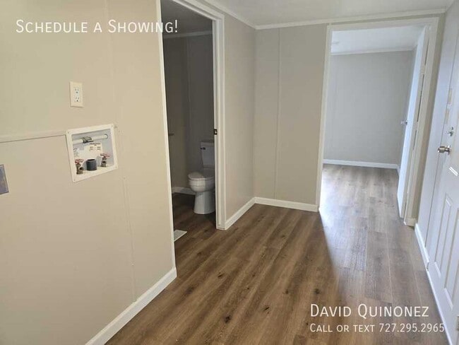 Building Photo - 10 Butler Dr