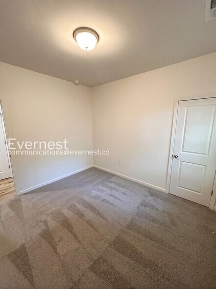 Building Photo - 2126 2nd St