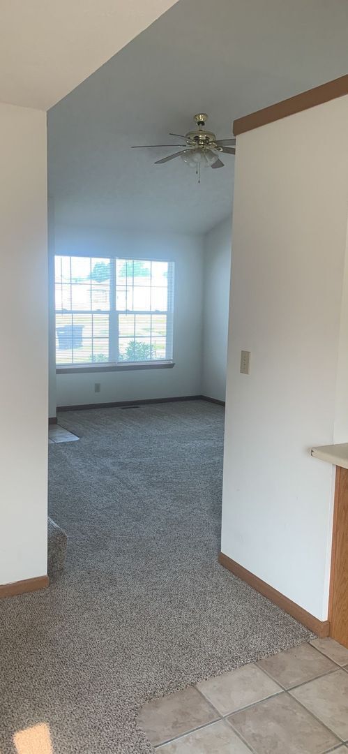 Building Photo - 3117