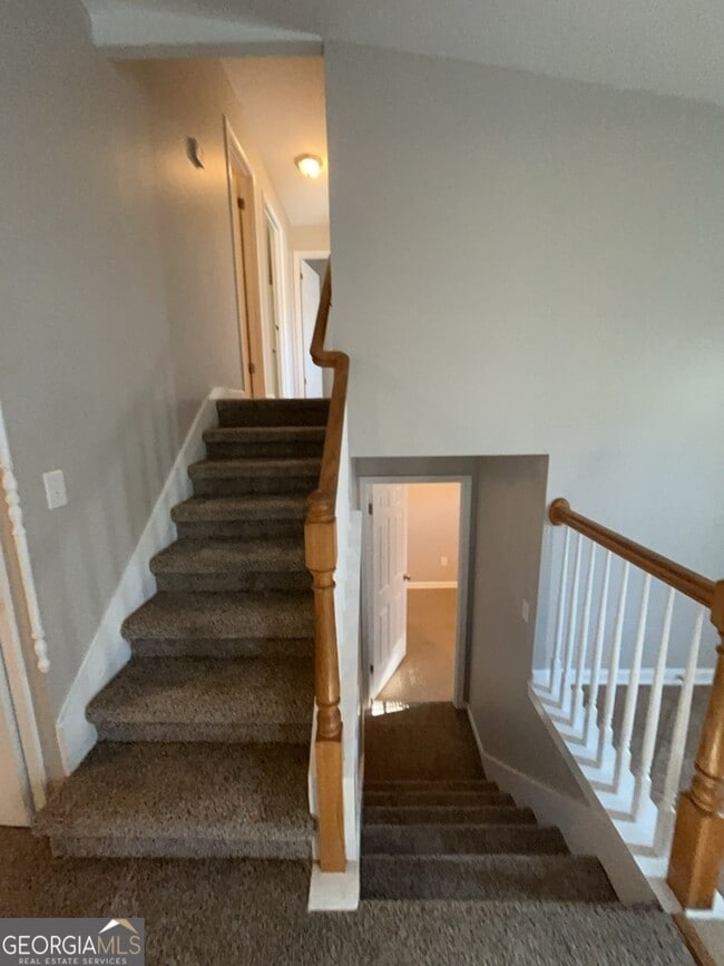 Building Photo - 2693 Seneca Trail NW