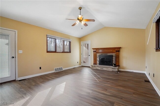 Building Photo - 7429 Sylvan Dr