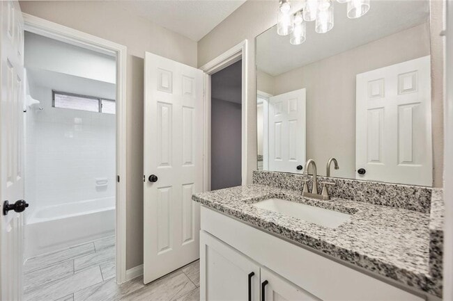 Building Photo - 14611 Wynbourn Way