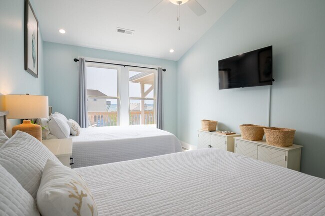 Building Photo - PLAN AND SECURE YOUR WINTER GETAWAY NOW, W...