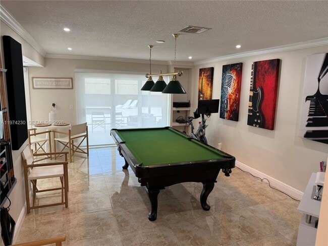 Building Photo - 6951 W Wedgewood Ave