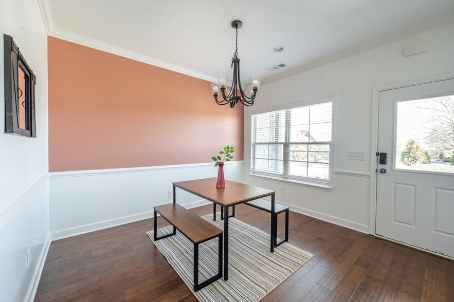 Building Photo - 3319 Old Hickory Blvd