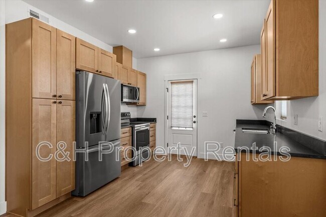 Building Photo - 5421 Apple Rose Ln